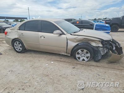 Czwarte zdjęcie samochodu z boku: 2010 HYUNDAI SONATA GLS VIN:5NPET4AC7AH643396 - miniatura