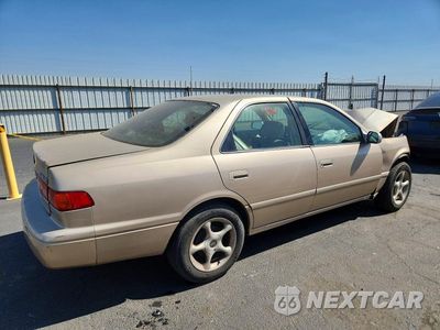 Trzecie zdjęcie samochodu z tyłu: 2000 TOYOTA CAMRY LE VIN:JT2BG22K6Y0476059 - miniatura
