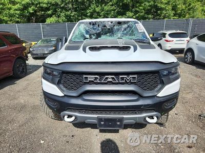 Piąte zdjęcie samochodu w środku: 2024 RAM 1500 TRX VIN:1C6SRFU98RN201680 - miniatura
