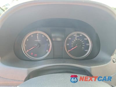 Zdjęcie 9 z 12 samochodu: 2013 HYUNDAI ACCENT GLS VIN:KMHCT4AE9DU555397 - miniatura