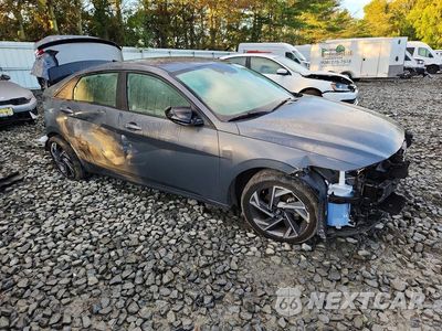 Czwarte zdjęcie samochodu z boku: 2027 HYUNDAI ELANTRA SEL SPORT VIN:KMHLM4DG0SU928611 - miniatura