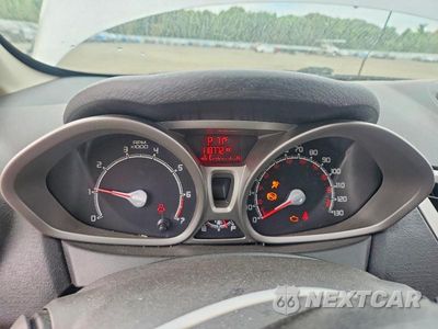Zdjęcie 9 z 12 samochodu: 2013 FORD FIESTA SE VIN:3FADP4EJ0DM120122 - miniatura
