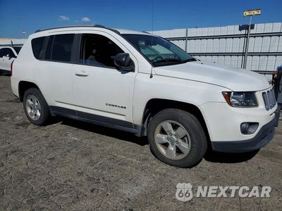 Czwarte zdjęcie samochodu z boku: 2015 JEEP COMPASS SPORT VIN:1C4NJCBA9FD427480 - miniatura