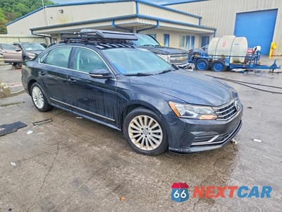 Czwarte zdjęcie samochodu z boku: 2017 VOLKSWAGEN PASSAT SE VIN:1VWBT7A35HC016753 - miniatura