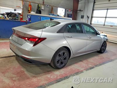 Trzecie zdjęcie samochodu z tyłu: 2023 HYUNDAI ELANTRA SEL VIN:5NPLM4AG9PH090279 - miniatura