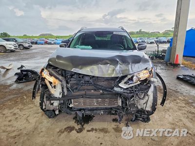 Piąte zdjęcie samochodu w środku: 2019 NISSAN ROGUE S VIN:5N1AT2MT6KC709959 - miniatura