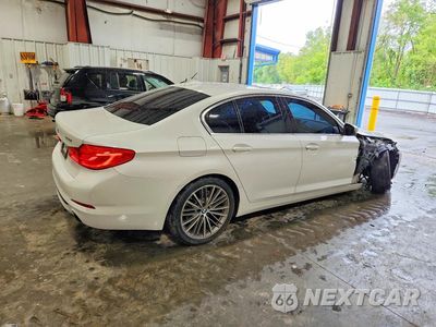 Trzecie zdjęcie samochodu z tyłu: 2020 BMW 530 XI VIN:WBAJR7C08LWW78637 - miniatura