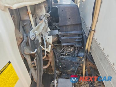 Zdjęcie 12 z 13 samochodu: 2019 ISUZU NPR HD REFRIGERATED BOX TRUCK VIN:JALC4W164K7K00637 - miniatura