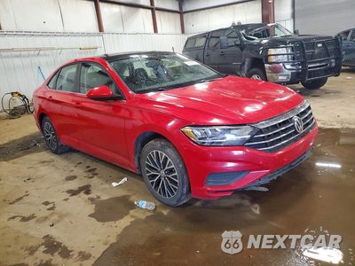 Czwarte zdjęcie samochodu z boku: 2021 VOLKSWAGEN JETTA S VIN:3VWC57BU8MM015935 - miniatura