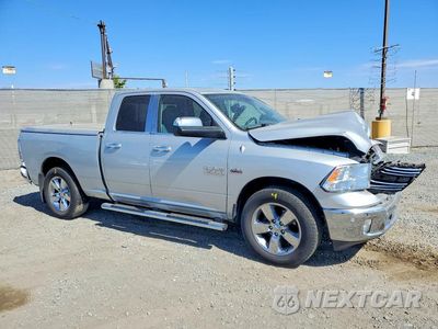Czwarte zdjęcie samochodu z boku: 2017 RAM 1500 SLT VIN:1C6RR6GT5HS861231 - miniatura