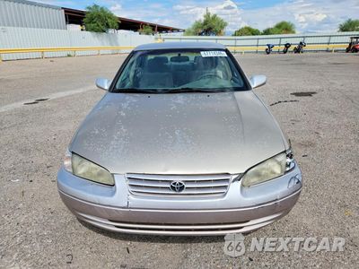 Piąte zdjęcie samochodu w środku: 1999 TOYOTA CAMRY LE VIN:JT2BG28K4X0366651 - miniatura