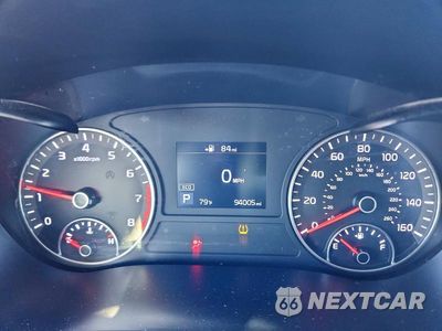 Zdjęcie 9 z 12 samochodu: 2019 KIA OPTIMA LX VIN:5XXGT4L31KG288180 - miniatura