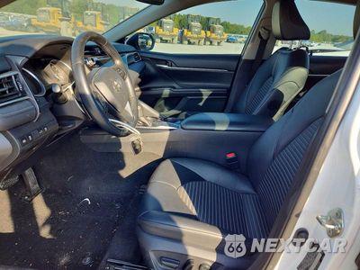 Zdjęcie 7 z 13 samochodu: 2018 TOYOTA CAMRY SE VIN:4T1B11HK9JU538591 - miniatura