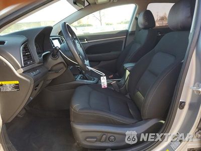 Zdjęcie 7 z 12 samochodu: 2017 HYUNDAI ELANTRA VALUE EDITION VIN:5NPD84LF1HH158749 - miniatura