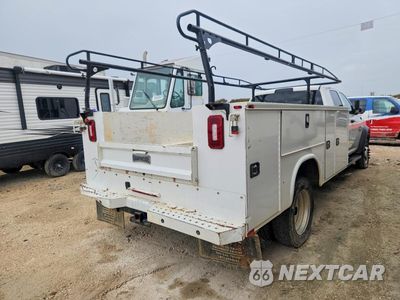 Trzecie zdjęcie samochodu z tyłu: 2018 RAM 5500 VIN:3C7WRMFL9JG330003 - miniatura