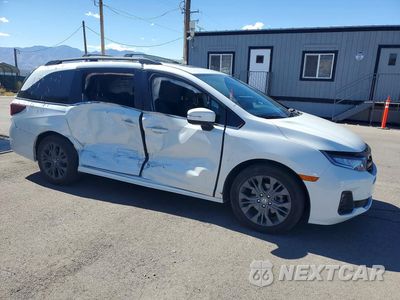 Czwarte zdjęcie samochodu z boku: 2025 HONDA ODYSSEY TOURING VIN:5FNRL6H80SB004744 - miniatura