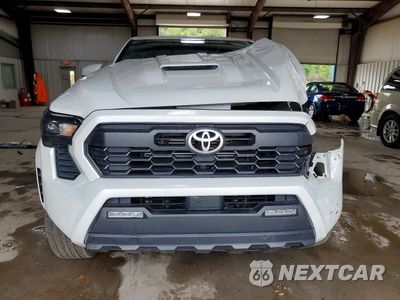 Piąte zdjęcie samochodu w środku: 2024 TOYOTA TACOMA TRD SPORT VIN:3TYLB5JN9RT057956 - miniatura