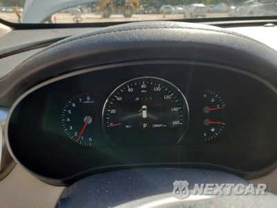 Zdjęcie 9 z 12 samochodu: 2018 KIA SORENTO EX VIN:5XYPHDA55JG355699 - miniatura
