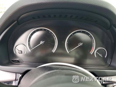 Zdjęcie 9 z 14 samochodu: 2015 BMW X5 XDRIVE35D VIN:5UXKS4C52F0N11511 - miniatura