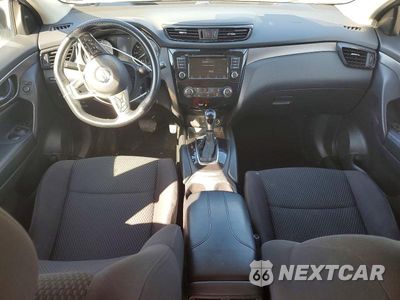 Zdjęcie 8 z 13 samochodu: 2020 NISSAN ROGUE SPORT S VIN:JN1BJ1CW6LW643615 - miniatura
