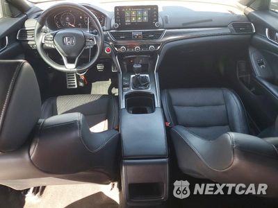 Zdjęcie 8 z 12 samochodu: 2018 HONDA ACCORD SPORT VIN:1HGCV1E34JA029618 - miniatura