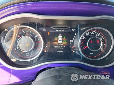 Zdjęcie 9 z 12 samochodu: 2015 DODGE CHALLENGER SXT PLUS VIN:2C3CDZBT1FH744356 - miniatura
