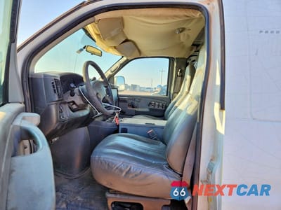 Zdjęcie 7 z 13 samochodu: 2007 CHEVROLET EXPRESS G2500 VIN:1GCGG25V371105159 - miniatura
