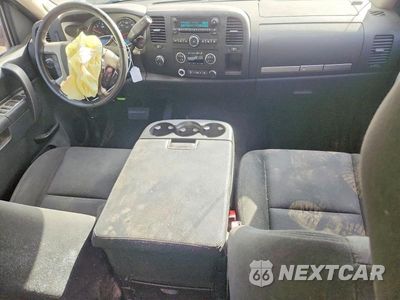 Zdjęcie 8 z 12 samochodu: 2010 GMC SIERRA K1500 SLE VIN:3GTRKVE34AG106790 - miniatura