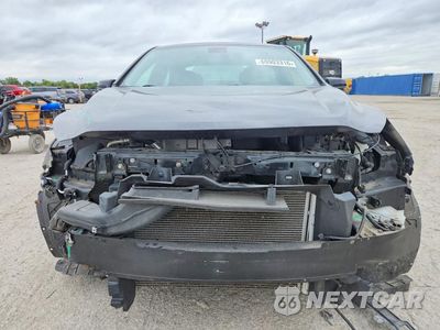 Piąte zdjęcie samochodu w środku: 2015 CHEVROLET MALIBU 1LT VIN:1G11C5SL0FF138281 - miniatura