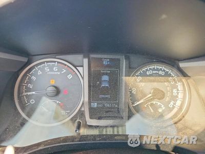 Zdjęcie 9 z 12 samochodu: 2018 TOYOTA TACOMA TRD SPORT VIN:3TMCZ5AN3JM157840 - miniatura