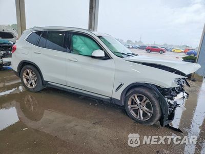 Czwarte zdjęcie samochodu z boku: 2021 BMW X3 SDRIVE30I VIN:5UXTY3C04M9F07425 - miniatura