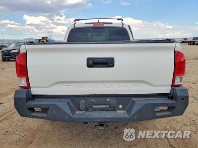 Zdjęcie 6 z 12 samochodu: 2017 TOYOTA TACOMA SR VIN:5TFRX5GN9HX076952 - miniatura