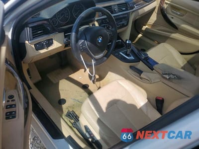 Zdjęcie 9 z 13 samochodu: 2015 BMW 328 XI SULEV VIN:WBA3B5G54FNS15749 - miniatura