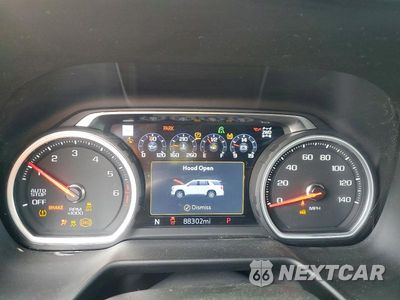 Zdjęcie 9 z 13 samochodu: 2021 CHEVROLET SUBURBAN K1500 PREMIER VIN:1GNSKFKD9MR169335 - miniatura