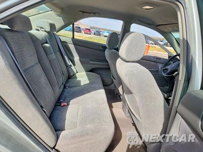 Zdjęcie 10 z 12 samochodu: 2002 TOYOTA CAMRY LE VIN:JTDBE32K320119884 - miniatura