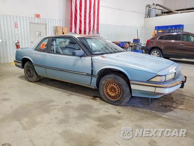 Czwarte zdjęcie samochodu z boku: 1988 BUICK REGAL LIMITED VIN:2G4WD14W3J1527339 - miniatura