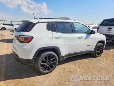 Trzecie zdjęcie samochodu z tyłu: 2025 JEEP COMPASS LATITUDE VIN:3C4NJDBN2ST553354 - miniatura