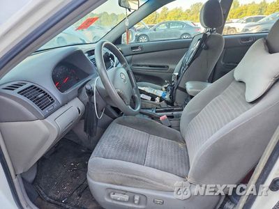 Zdjęcie 7 z 12 samochodu: 2005 TOYOTA CAMRY LE VIN:4T1BE32K45U385634 - miniatura