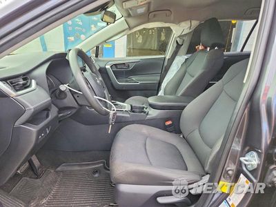 Zdjęcie 7 z 13 samochodu: 2019 TOYOTA RAV4 LE VIN:JTMF1RFV8KD502894 - miniatura