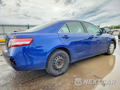Trzecie zdjęcie samochodu z tyłu: 2011 TOYOTA CAMRY LE VIN:4T1BF3EK8BU647773 - miniatura