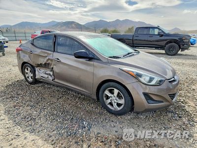 Czwarte zdjęcie samochodu z boku: 2016 HYUNDAI ELANTRA SE VIN:5NPDH4AEXGH701685 - miniatura
