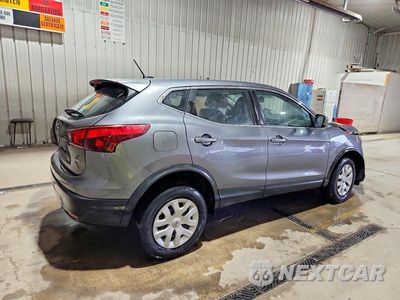 Trzecie zdjęcie samochodu z tyłu: 2018 NISSAN ROGUE SPORT S VIN:JN1BJ1CR3JW265101 - miniatura