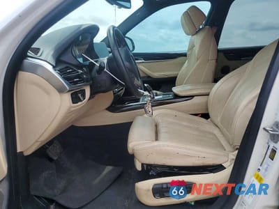 Zdjęcie 7 z 12 samochodu: 2017 BMW X5 SDRIVE35I VIN:5UXKR2C31H0X05660 - miniatura