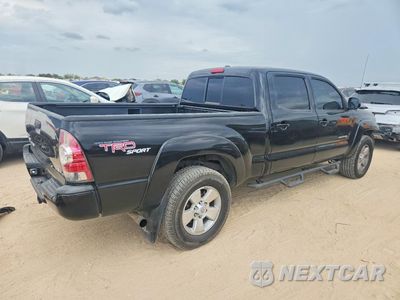 Trzecie zdjęcie samochodu z tyłu: 2011 TOYOTA TACOMA DOUBLE CAB LONG BED VIN:3TMMU4FN6BM036629 - miniatura