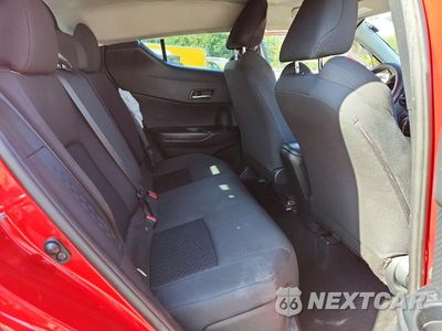 Zdjęcie 10 z 12 samochodu: 2020 TOYOTA C-HR LE VIN:NMTKHMBX8LR108238 - miniatura