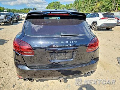 Zdjęcie 6 z 13 samochodu: 2014 PORSCHE CAYENNE GTS VIN:WP1AD2A23ELA73548 - miniatura