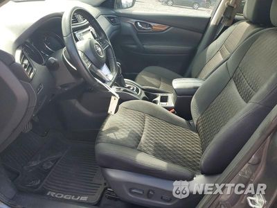 Zdjęcie 7 z 13 samochodu: 2019 NISSAN ROGUE SV VIN:5N1AT2MT2KC780625 - miniatura