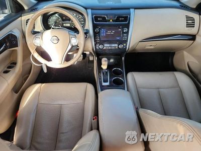 Zdjęcie 8 z 12 samochodu: 2015 NISSAN ALTIMA 2.5 SL VIN:1N4AL3AP8FN908836 - miniatura