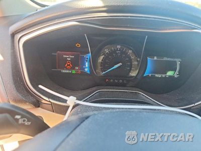 Zdjęcie 9 z 12 samochodu: 2018 FORD FUSION SE HYBRID VIN:3FA6P0LU1JR250083 - miniatura