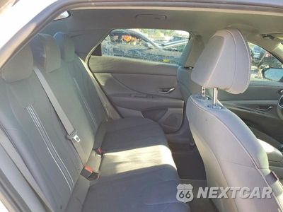 Zdjęcie 10 z 12 samochodu: 2022 HYUNDAI ELANTRA SEL VIN:5NPLM4AG9NH059238 - miniatura